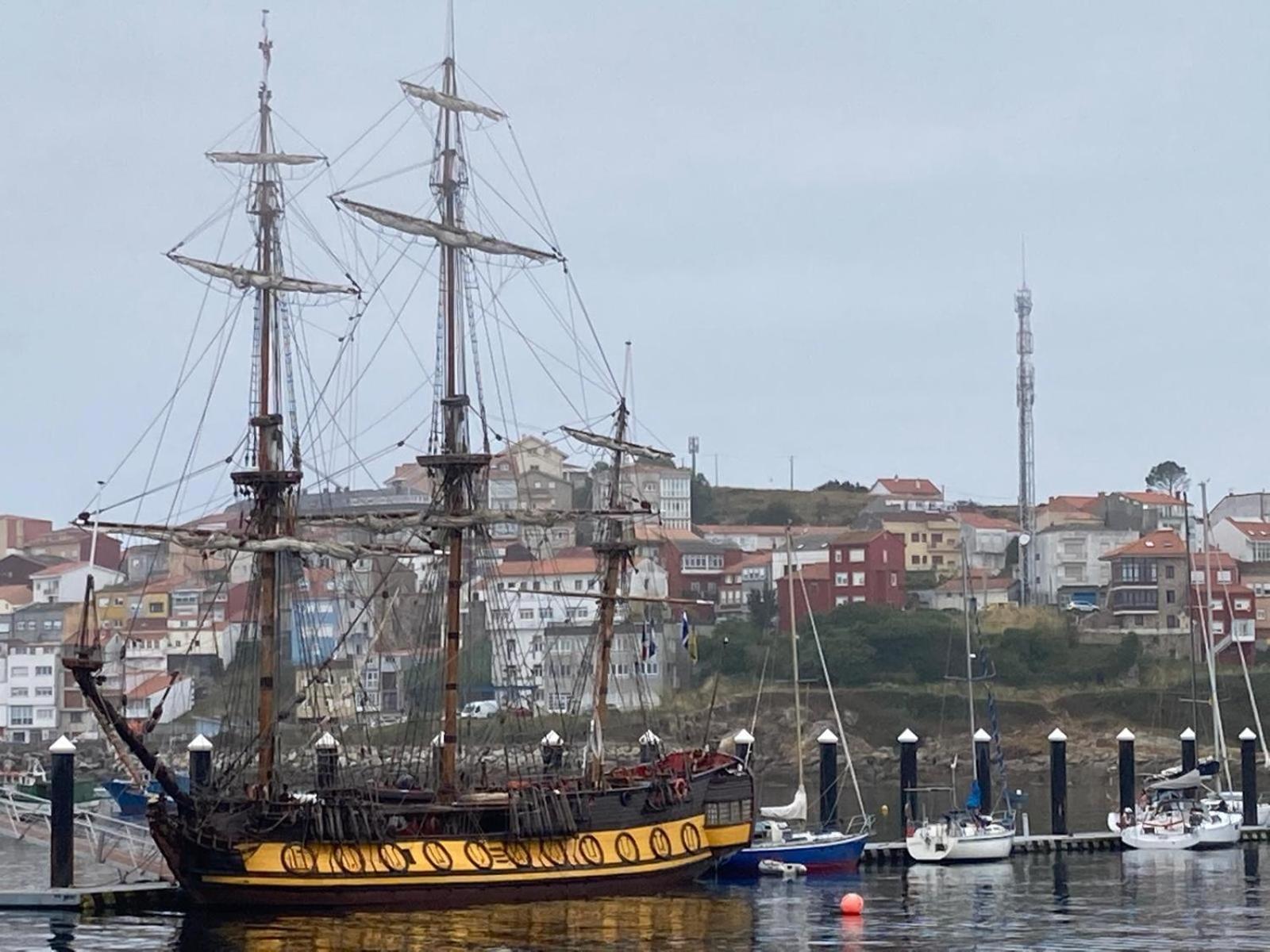 Viviendas De Uso Turistico Finisterrae Faro Apartment *